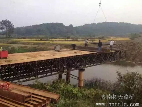 Bailey-bridge-construction